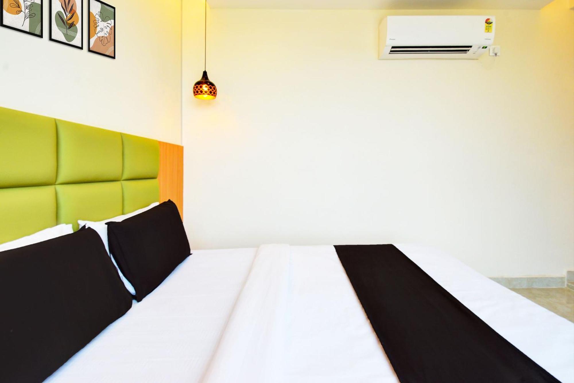 Hotel O Svs Suites Luxury Rooms Trimulgherry Εξωτερικό φωτογραφία