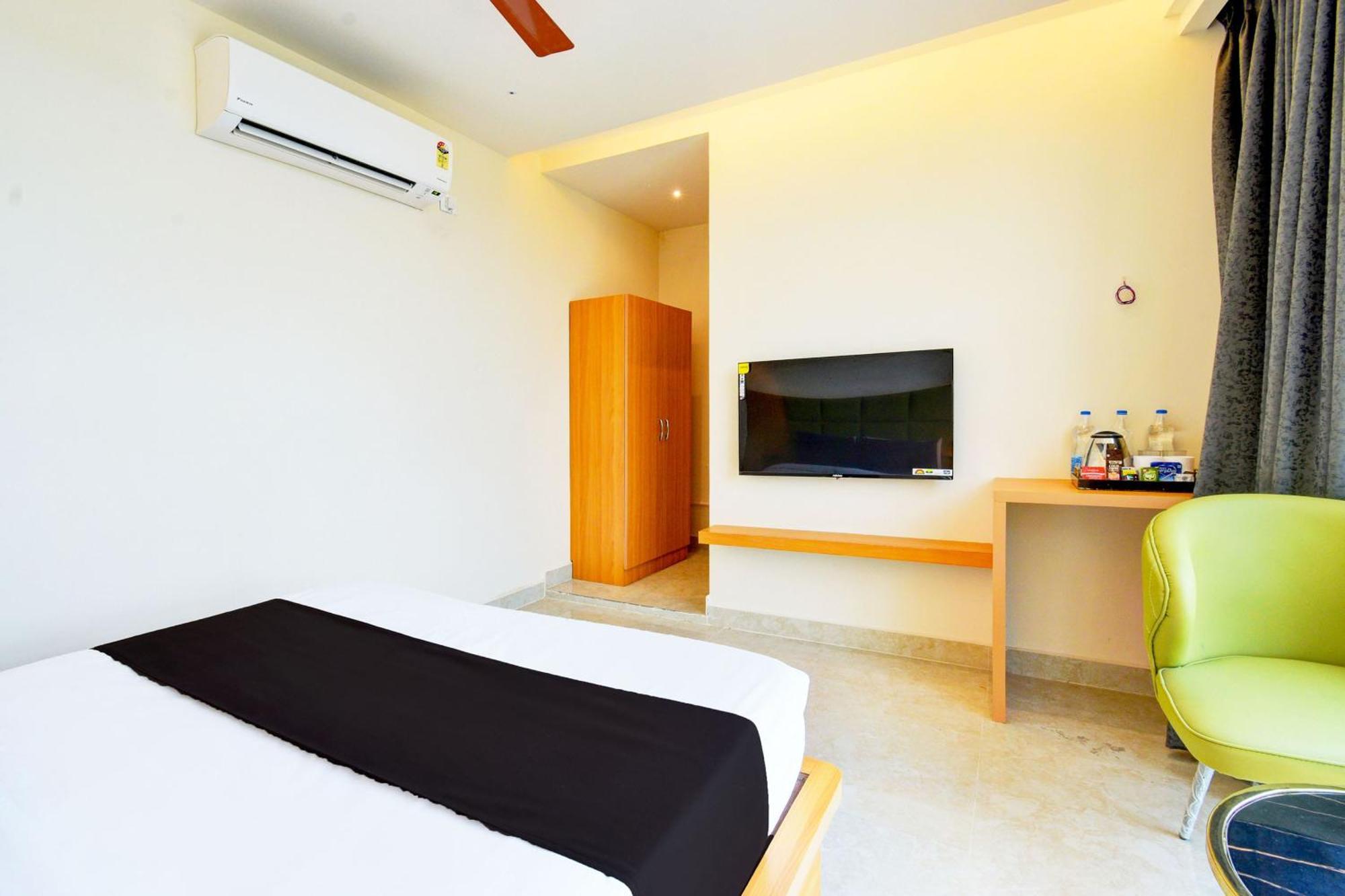 Hotel O Svs Suites Luxury Rooms Trimulgherry Εξωτερικό φωτογραφία